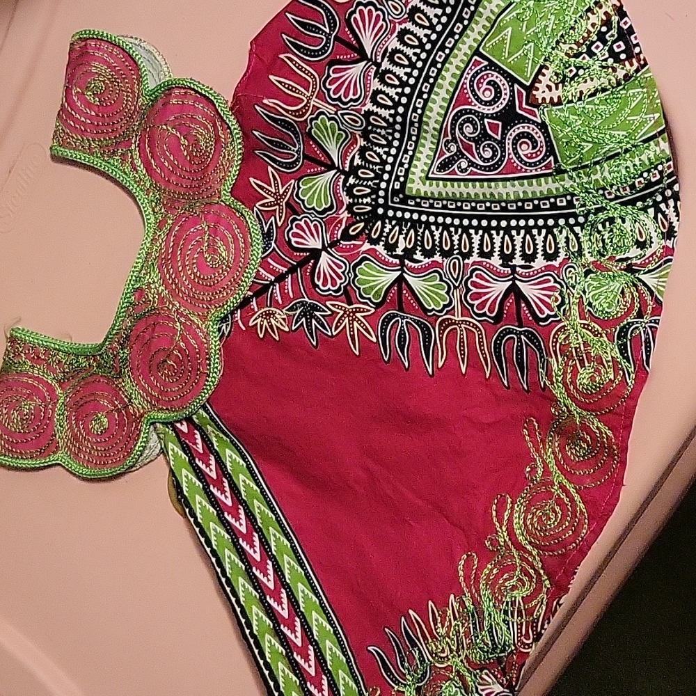 Suit - Picture 4 of 4